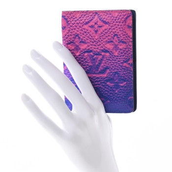 LOUIS VUITTON Taurillon Illusion Pocket Organizer Bleu Rose