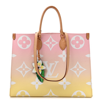LOUIS VUITTON Monogram Giant By The Pool OnTheGo GM Light Pink LOUIS VUITTON Monogram Giant By The Pool OnTheGo GM Light Pink