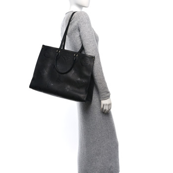LOUIS VUITTON Empreinte Monogram Giant Onthego GM Black
