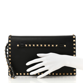 VALENTINO GARAVANI Nappa Rockstud Wristlet Clutch Black