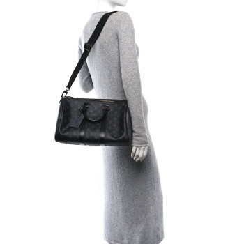 LOUIS VUITTON Monogram Eclipse Reverse Keepall Bandouliere 35 LOUIS VUITTON Monogram Eclipse Reverse Keepall Bandouliere 35