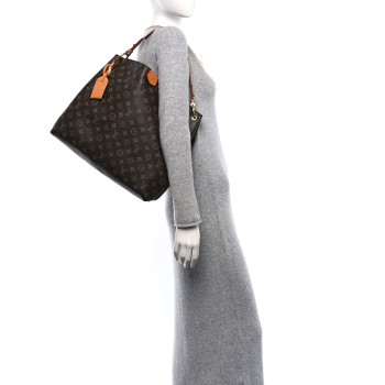 LOUIS VUITTON Monogram Graceful MM