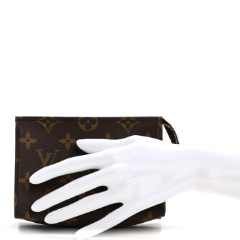 LOUIS VUITTON Monogram Toiletry Pouch 15