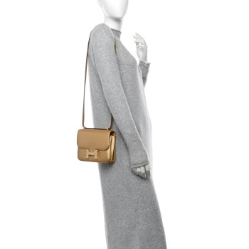 HERMES Metallic Chevre Chamkilight Constance 18 Doré