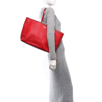 VALENTINO GARAVANI Grained Calfskin Rockstud Shoulder Tote  Rouge Pur