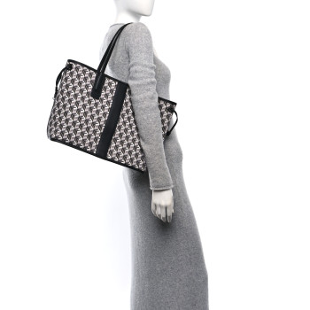 MCM Visetos Medium Liz Reversible Shopper Tote Black