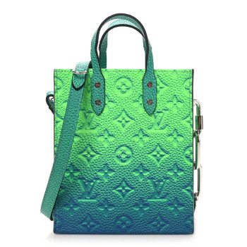 LOUIS VUITTON Taurillon Illusion Sac Plat XS Bleu Vert