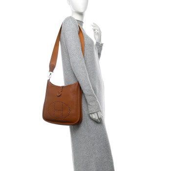 HERMES Taurillon Clemence Evelyne PM Gold HERMES Taurillon Clemence Evelyne PM Gold