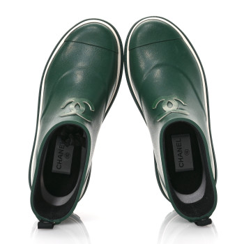 CHANEL Rubber CC Short Rain Boots 38 Dark Green CHANEL Rubber CC Short Rain Boots 38 Dark Green