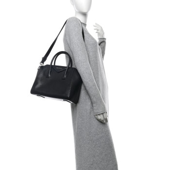GIVENCHY Sugar Goatskin Small Antigona Black