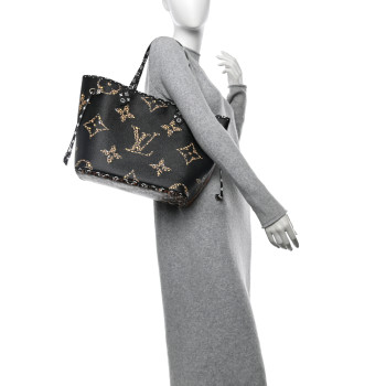 LOUIS VUITTON Monogram Giant Jungle Neverfull MM Black