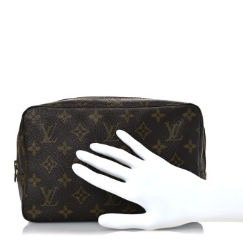 LOUIS VUITTON Monogram Trousse Toilette 23
