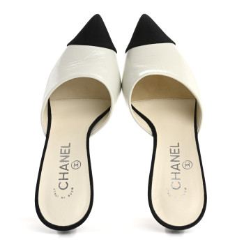 CHANEL Patent Lambskin Grosgrain Cap Toe Pearl Mule 36.5 Ecru Black