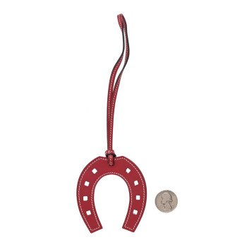 HERMES Swift Paddock Horseshoe Bag Charm Rouge Grenat