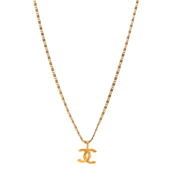 CHANEL Metal CC Chain Pendant Necklace Gold