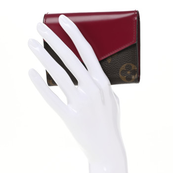 LOUIS VUITTON Monogram Zoe Wallet Fuchsia