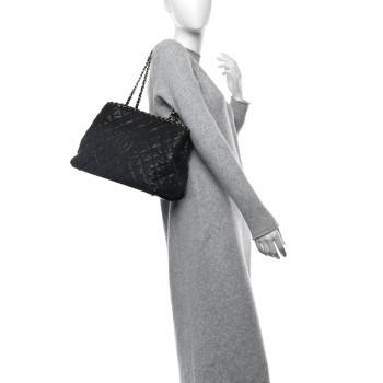 CHANEL Calfskin Quilted Small Chain Me Tote Black
