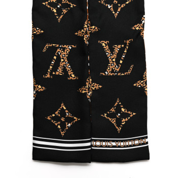 LOUIS VUITTON Silk Monogram Giant Jungle Bandeau Black