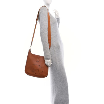 HERMES Taurillon Clemence Evelyne III PM Gold