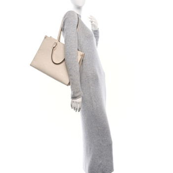 LOUIS VUITTON Empreinte Monogram Giant Onthego MM Creme