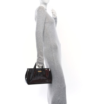 LOUIS VUITTON Vernis Wilshire PM Amarante