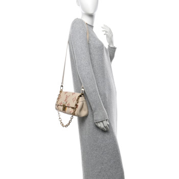 LOUIS VUITTON Empreinte Monogram Giant Favorite Creme Rose Trianon