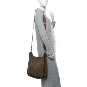 HERMES Taurillon Clemence EVELYNE III GM  Etoupe