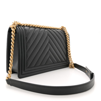CHANEL Calfskin Chevron Quilted New Medium Boy Flap Black