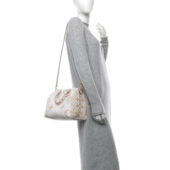 LOUIS VUITTON Monogram Giant By The Pool 2.0 Speedy Bandouliere 25 Beige