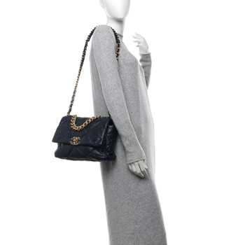 CHANEL Goatskin Quilted Medium Chanel 19 Flap Navy Blue