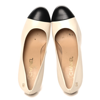 CHANEL Lambskin Cap Toe Pumps 39 White Black