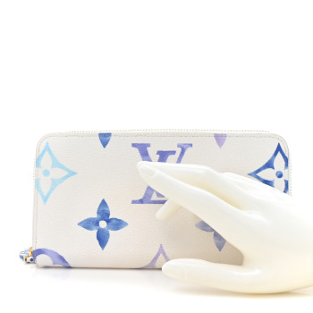 LOUIS VUITTON Monogram Giant By The Pool Zippy Wallet Resort Blue