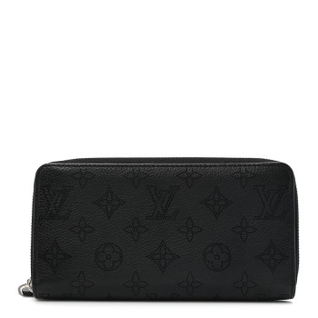 LOUIS VUITTON Mahina Zippy Wallet NM Black