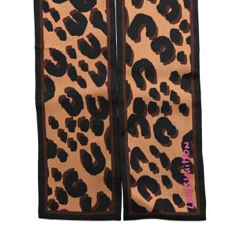 LOUIS VUITTON Silk Leopard Bandeau Scarf Marron