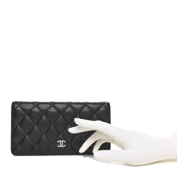 CHANEL Lambskin Quilted Yen Wallet Black