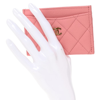 CHANEL Caviar Quilted Card Holder Pink