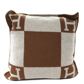 HERMES Wool Cashmere Avalon Pillow PM Ecru Camel