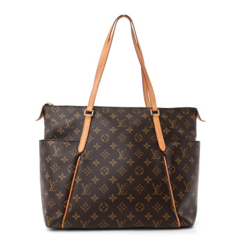 LOUIS VUITTON Monogram Totally MM