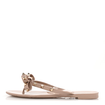 VALENTINO GARAVANI PVC Jelly Rockstud Bow Thong Sandals 37 Poudre
