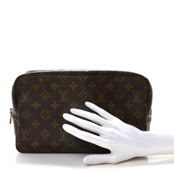 LOUIS VUITTON Monogram Trousse Toilette 28