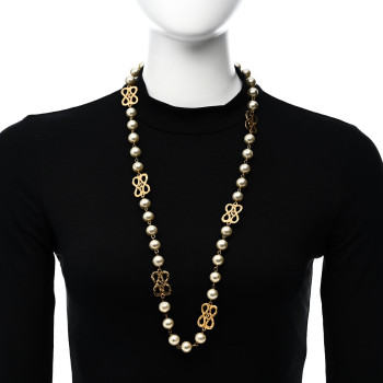 CHANEL Pearl Long Necklace Gold