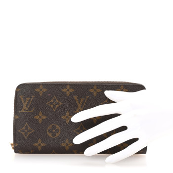 LOUIS VUITTON Monogram Zippy Wallet