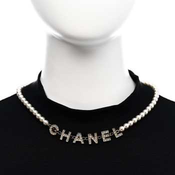 CHANEL Pearl Crystal CC Logo Short Necklace Gold