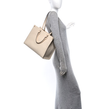 LOUIS VUITTON Empreinte Monogram Giant Onthego MM Creme