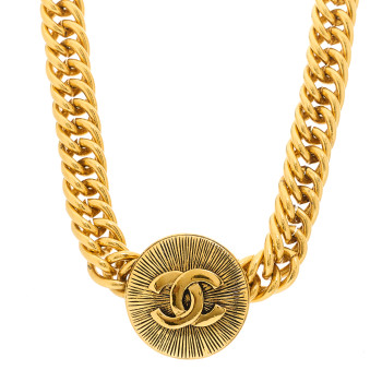 CHANEL Metal Chain Link CC Medallion Choker Necklace Gold