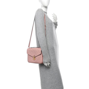 LOUIS VUITTON Empreinte Pochette Metis Rose Poudre