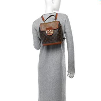 LOUIS VUITTON Reverse Monogram Dauphine Backpack PM LOUIS VUITTON Reverse Monogram Dauphine Backpack PM