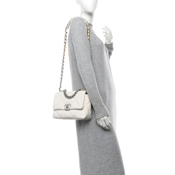 CHANEL Lambskin Quilted Medium Chanel 19 Flap White