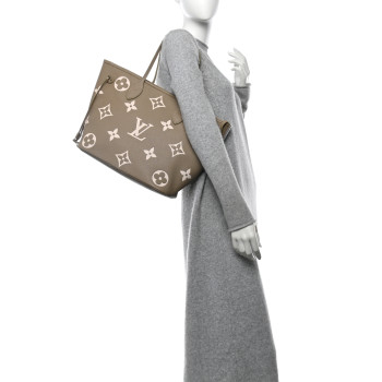 LOUIS VUITTON Empreinte Monogram Giant Neverfull MM Khaki Cream