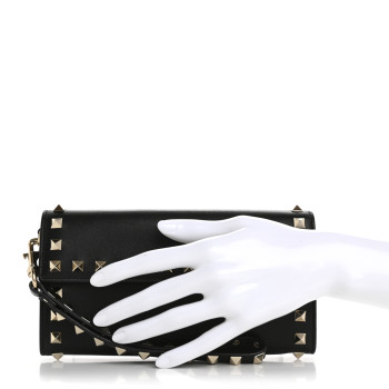 VALENTINO GARAVANI Nappa Rockstud Wristlet Clutch Black